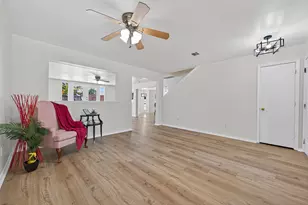 7203 Greenwood Point Dr, Cypress, TX 77433 - Photo 8