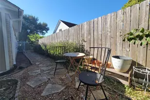 11630 Briar Rose Dr, Houston, TX 77077 - Photo 36