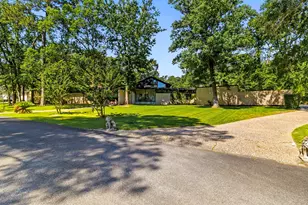 146 Billandrea Ln, Panorama Village, TX 77304 - Photo 32