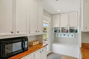 4119 Pirates Alley, Galveston, TX 77554 - Photo 10