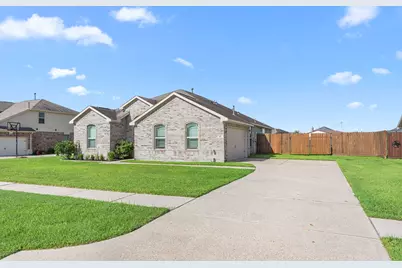 105 Sam Drive, Dayton, TX 77535 - Photo 2