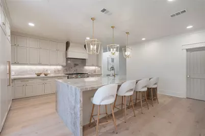 1205 Tall Pines Drive, Friendswood, TX 77546 - Photo 4