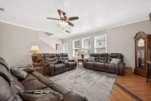 19511 Maywood Falls Cir, Houston, TX 77084 - Photo 2