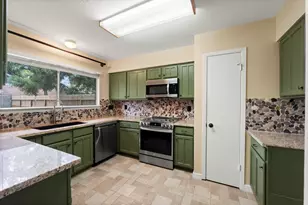 16734 Summer Dew Ln, Houston, TX 77095 - Photo 10