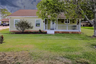 910 Brockman Street, Clute, TX 77531 - Photo 4