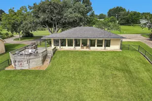 690 Highcrest Dr, Point Blank, TX 77364 - Photo 40
