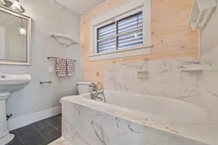 611 Church St, Galveston, TX 77550 - Photo 30