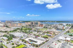 611 Church St, Galveston, TX 77550 - Photo 40