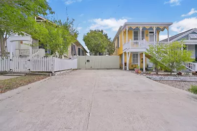 611 Church Street, Galveston, TX 77550 - Photo 36