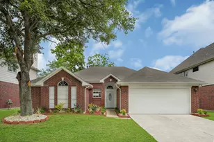 3515 Walden Dr, Pearland, TX 77584 - Photo 1