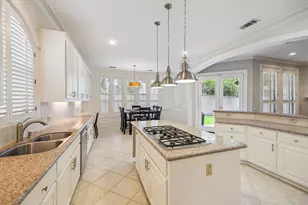 5311 Patrick Henry St, Bellaire, TX 77401 - Photo 12