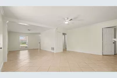 1825 Dolphin Drive, Seabrook, TX 77586 - Photo 8