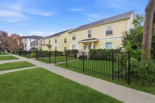 2513 Shakespeare St, Houston, TX 77030 - Photo 2