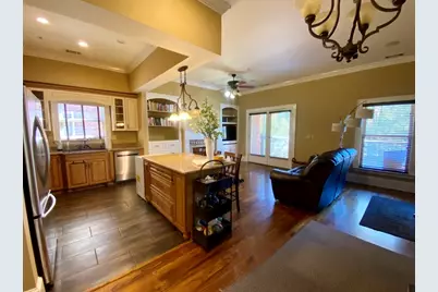 210 W Washington Street #210, Madison, GA 30650 - Photo 2