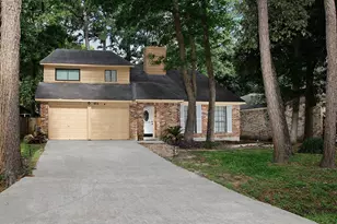 103 N Deerfoot Cir, The Woodlands, TX 77380 - Photo 2
