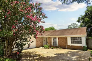 22619 Deville Dr, Katy, TX 77450 - Photo 2