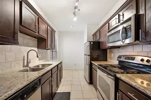 2255 Braeswood Park Dr, Houston, TX 77030 - Photo 14
