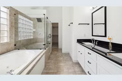 650 Westcross Street #3, Houston, TX 77018 - Photo 14