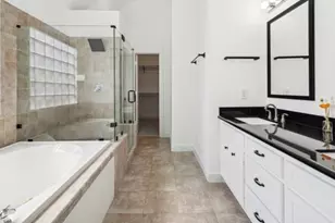 650 Westcross St, Houston, TX 77018 - Photo 14