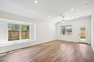 16542 Cub Crk Ct, Conroe, TX 77302 - Photo 18