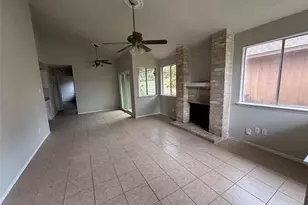 17805 Northhagen Dr, Houston, TX 77084 - Photo 2