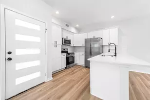 787 Fortune St, Houston, TX 77088 - Photo 8