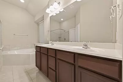 10318 Rouken Glen Court, Richmond, TX 77407 - Photo 28