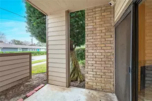 7069 N Holiday Dr, Galveston, TX 77550 - Photo 18