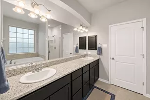 2203 Parker Ct, Brenham, TX 77833 - Photo 18
