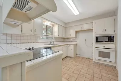 334 Biscayne Boulevard, El Lago, TX 77586 - Photo 14