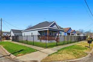 1401 Sydnor St, Houston, TX 77020 - Photo 2
