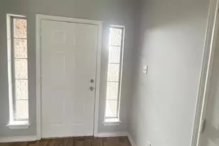 9638 Woodview Dr, College Station, TX 77845 - Photo 4