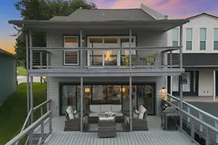 135 Capetown St, Conroe, TX 77356 - Photo 2