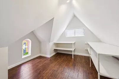 1935 W McKinney Street, Houston, TX 77019 - Photo 14