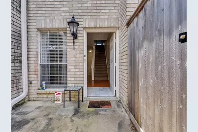 4001 Tanglewilde Street #605, Houston, TX 77063 - Photo 4