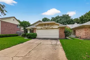 3311 Larkwood Ln, Sugar Land, TX 77479 - Photo 4