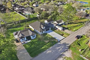 9428 Carlow Ln, La Porte, TX 77571 - Photo 32