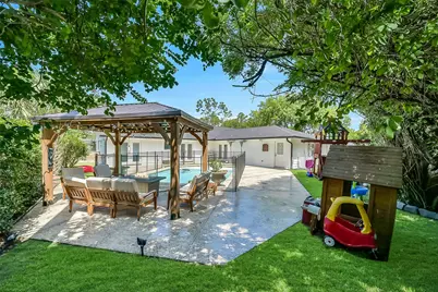 2503 Stoney Brook Drive, Houston, TX 77063 - Photo 22