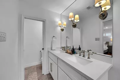 2503 Stoney Brook Drive, Houston, TX 77063 - Photo 18