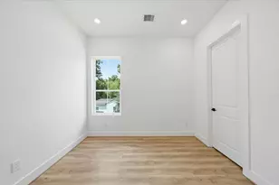1613 Luzon St, Houston, TX 77009 - Photo 22