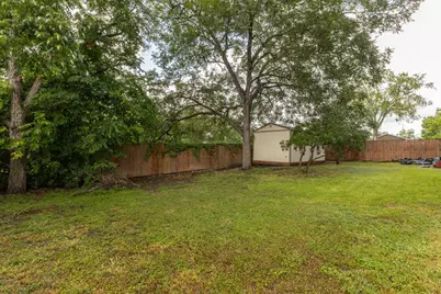116 S Avenue D, Shiner, TX 77984 - Photo 20