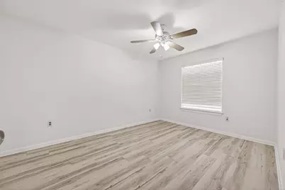 14914 W Bend Dr, Houston, TX 77082 - Photo 34