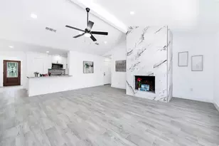 14310 Southline Rd, Sugar Land, TX 77498 - Photo 8