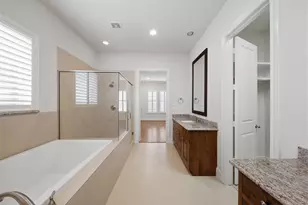 5606 Cohn Terrace Ln, Houston, TX 77007 - Photo 22