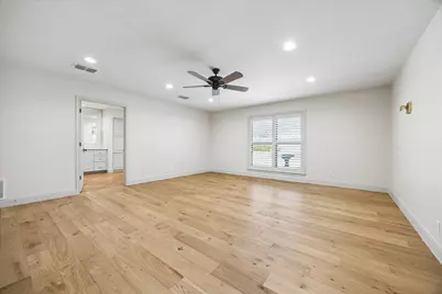 211 Rolling Hill Drive, La Grange, TX 78945 - Photo 10