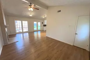 227 Cherry Valley Dr, Houston, TX 77336 - Photo 6