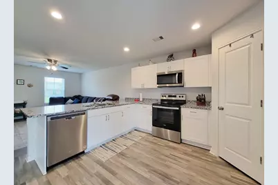 111 Avalon Drive, Huntsville, TX 77320 - Photo 8