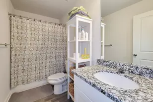 111 Avalon Dr, Huntsville, TX 77320 - Photo 26