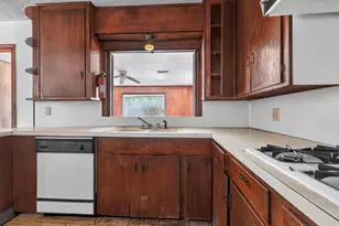 1007 W 30th St, Houston, TX 77018 - Photo 14