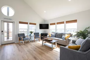 2285 E Lobster St, Crystal Beach, TX 77650 - Photo 4